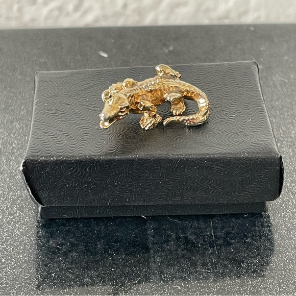 *SOLD* Rare Vintage Gold Vermeil Alligator Crocodile Lizard Reptile Brooch Pin - Picture 2 of 14